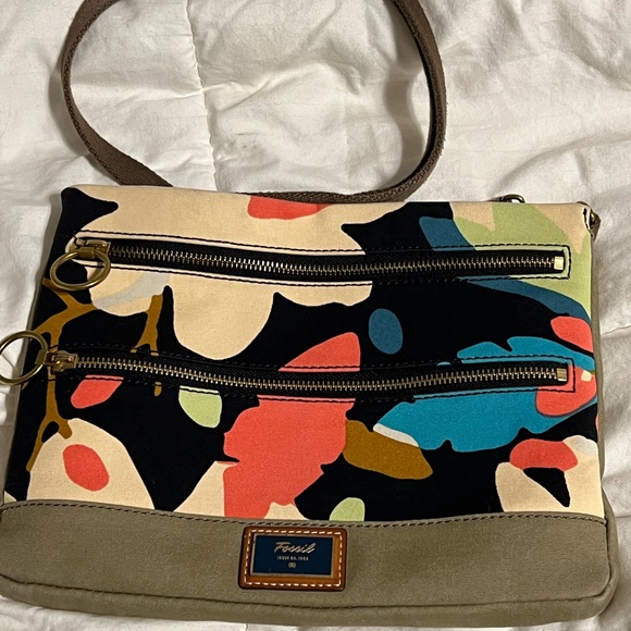 Fossil like new crossbody canvas flowered purse - Picture 1 of 3